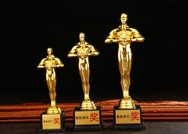 Piala Penghargaan Logam Standing Jenis Dasar Kayu Untuk Oscar Logo Kustom Yang Diterima